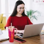 Powerful Pink 1.18L Insulated Tumbler with Straw - Image 4